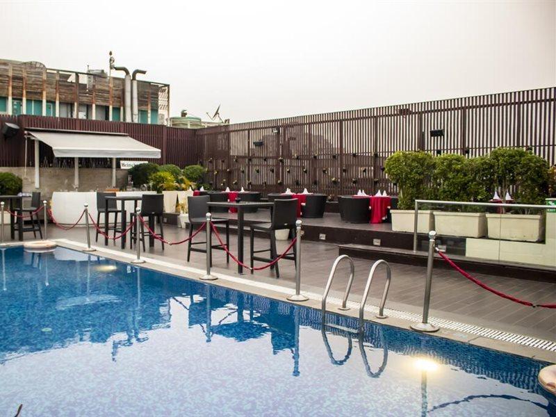 Radisson Hotel Sector 29 Gurugram Гургаон Екстериор снимка