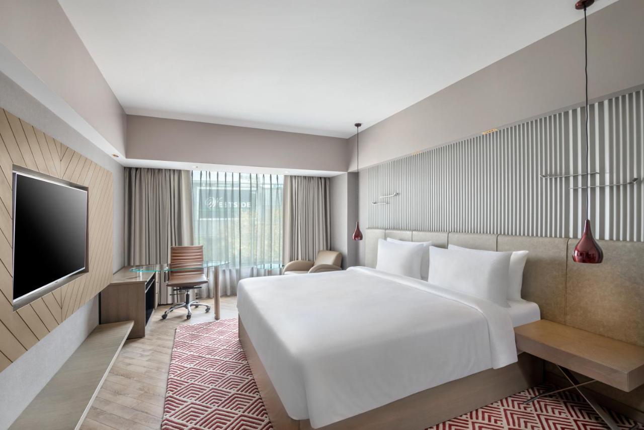 Radisson Hotel Sector 29 Gurugram Гургаон Екстериор снимка