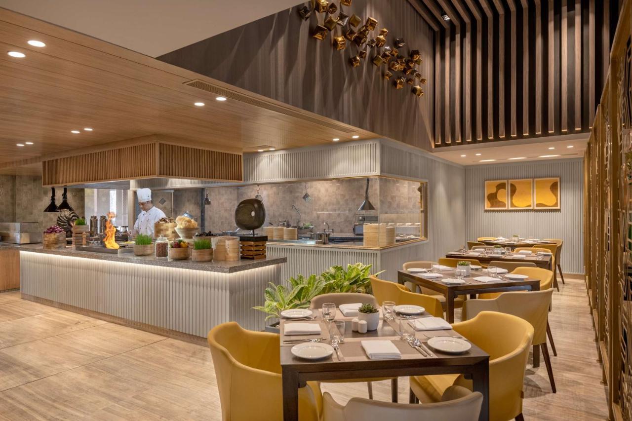Radisson Hotel Sector 29 Gurugram Гургаон Екстериор снимка
