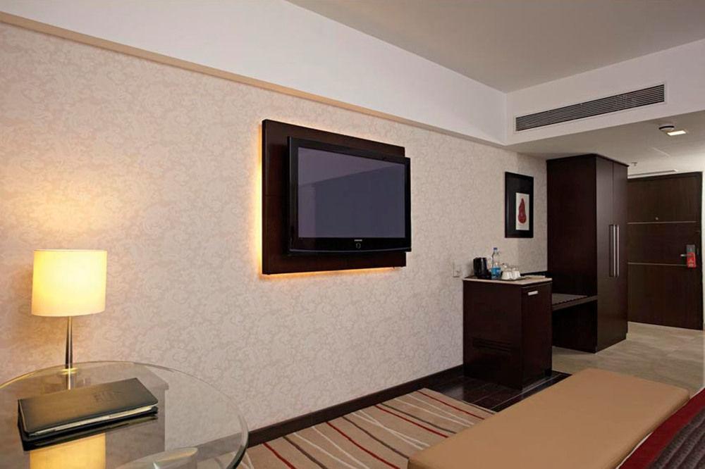 Radisson Hotel Sector 29 Gurugram Гургаон Екстериор снимка